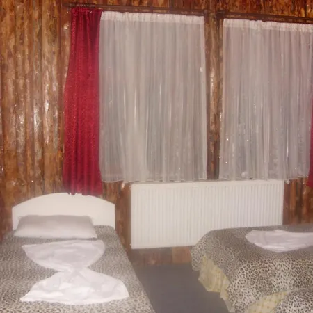 Catlak Hotel